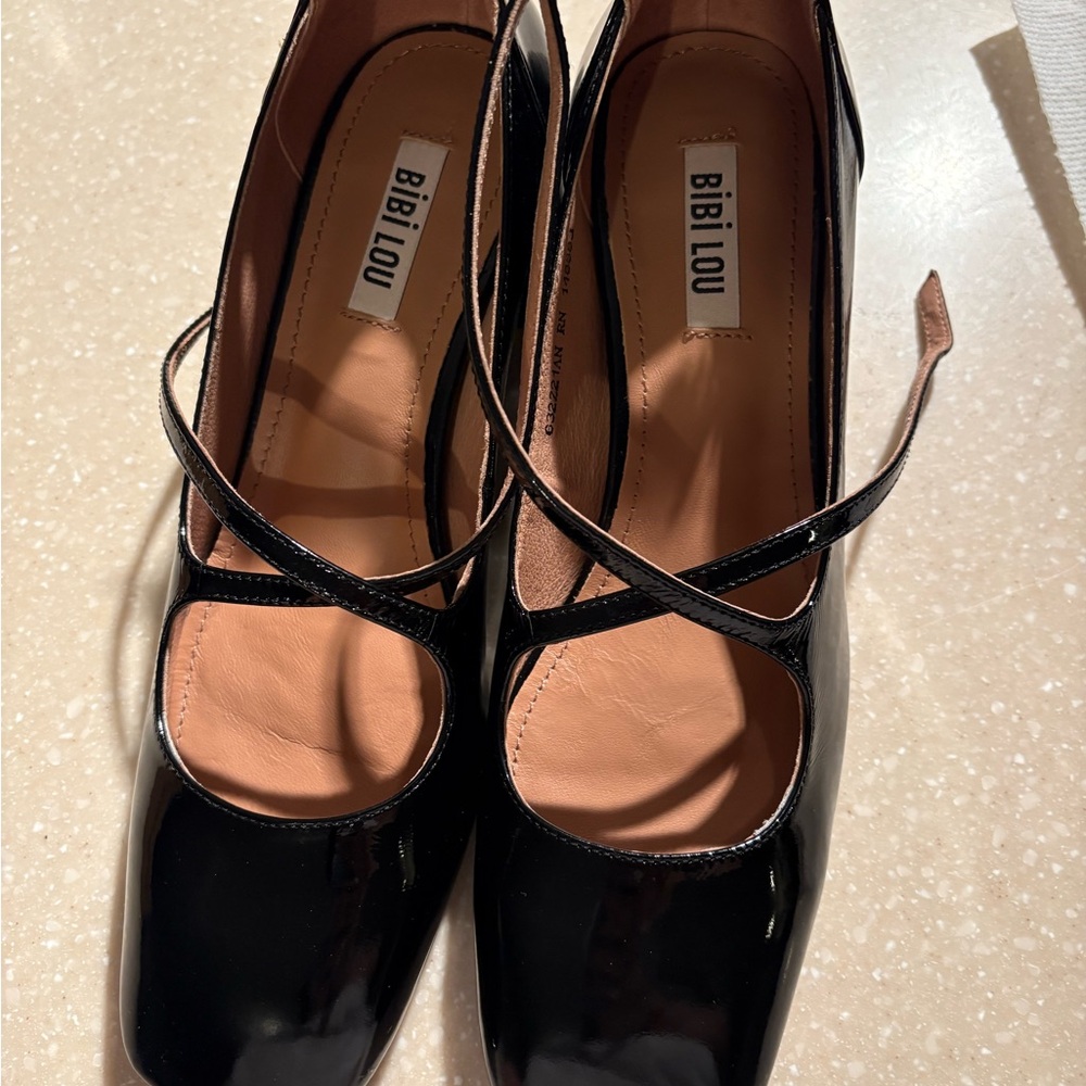 BIBI LOU SANDALS, size 39